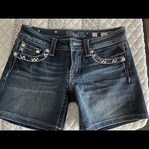 Miss me sz 27 shorts